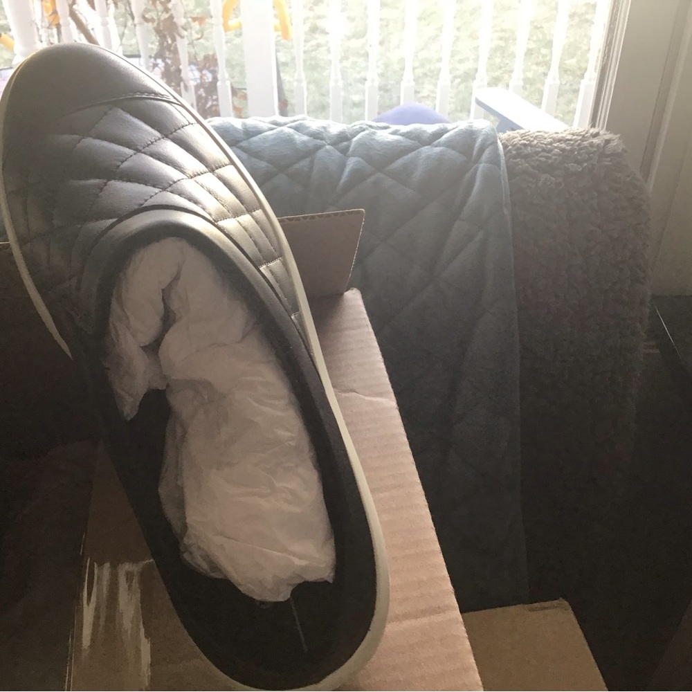 New Ecco Danish Design Quilted slip on.